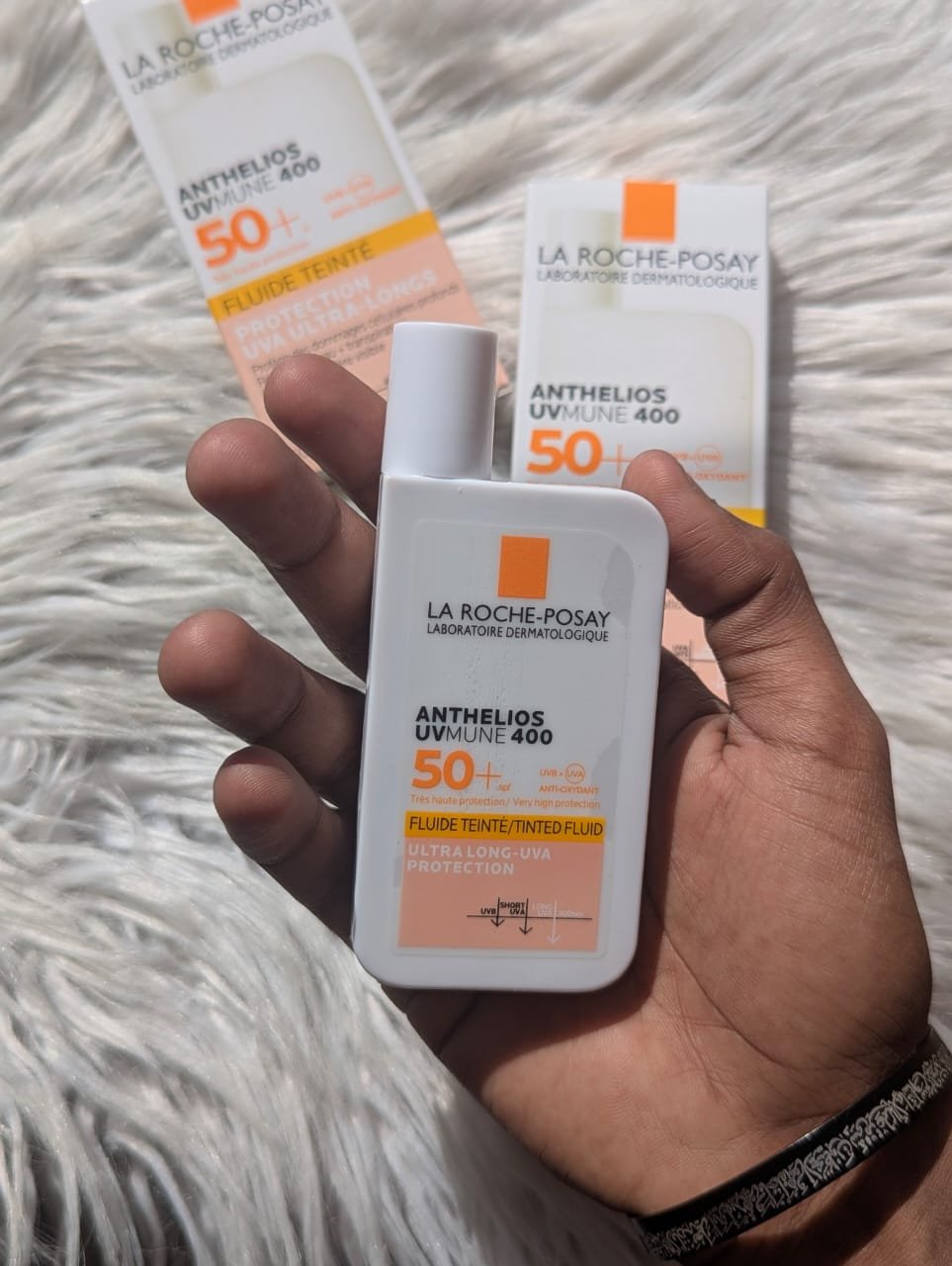 La Roche- Posay Anthelios Invisible Fluid SPF50+ Sunblock (50ML) - Image 3