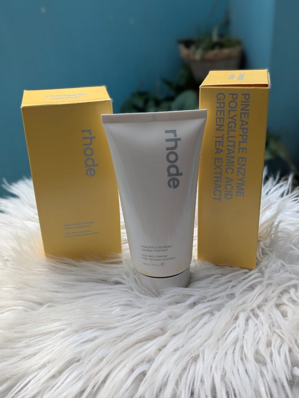 Rhode pineapple refresh The daily cleanser