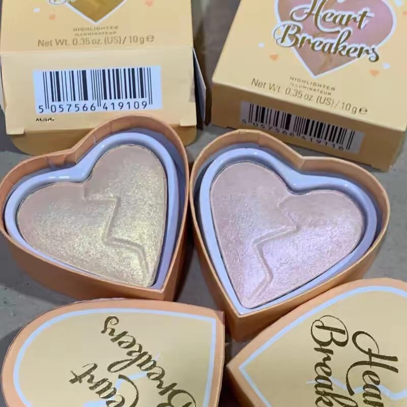 I Heart Makeup Blushing Hearts | Highlighter - Image 4