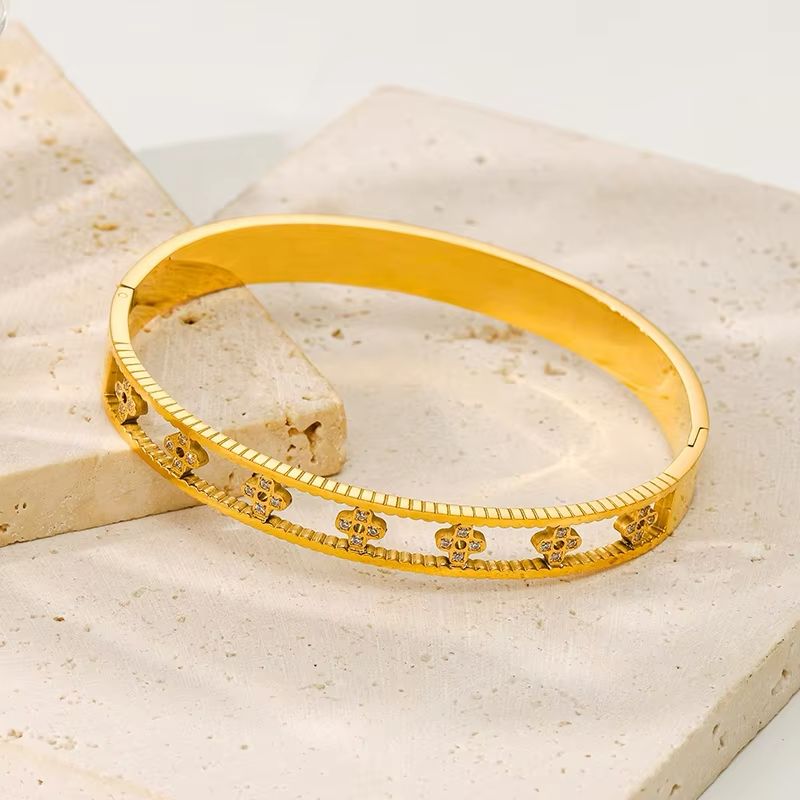 Nova Bangle 316L Stainless-Steel Gold-Plated - Image 3