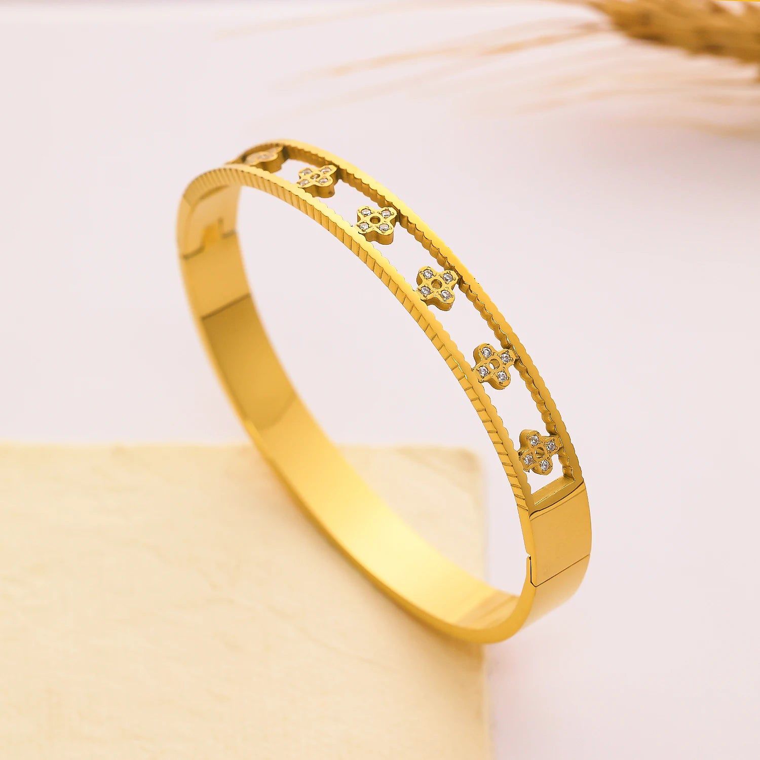 Nova Bangle 316L Stainless-Steel Gold-Plated - Image 4