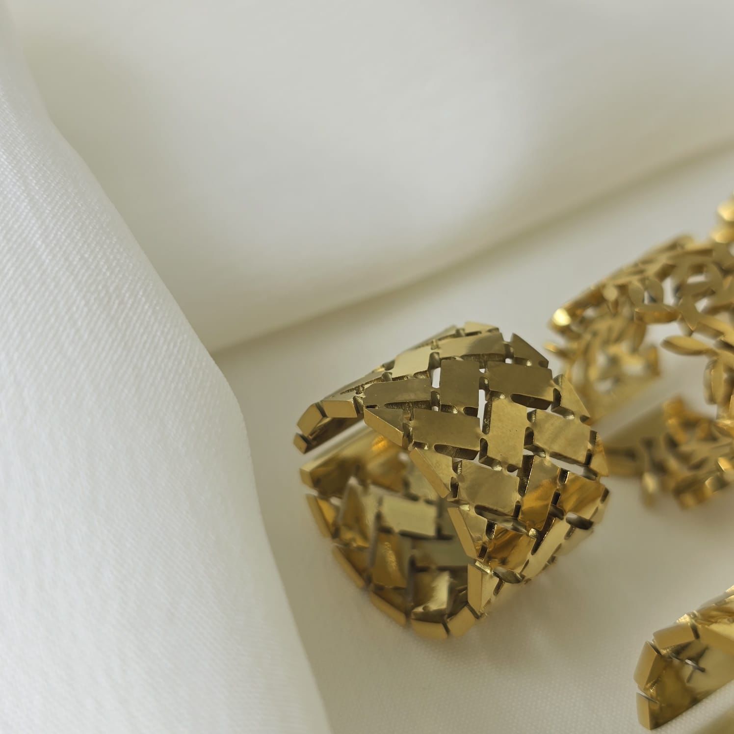 316L Stainless-Steel Gold-Plated Adjustable Rings - Image 3